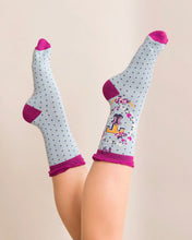 Load image into Gallery viewer, A-Z Ankle Socks - T
