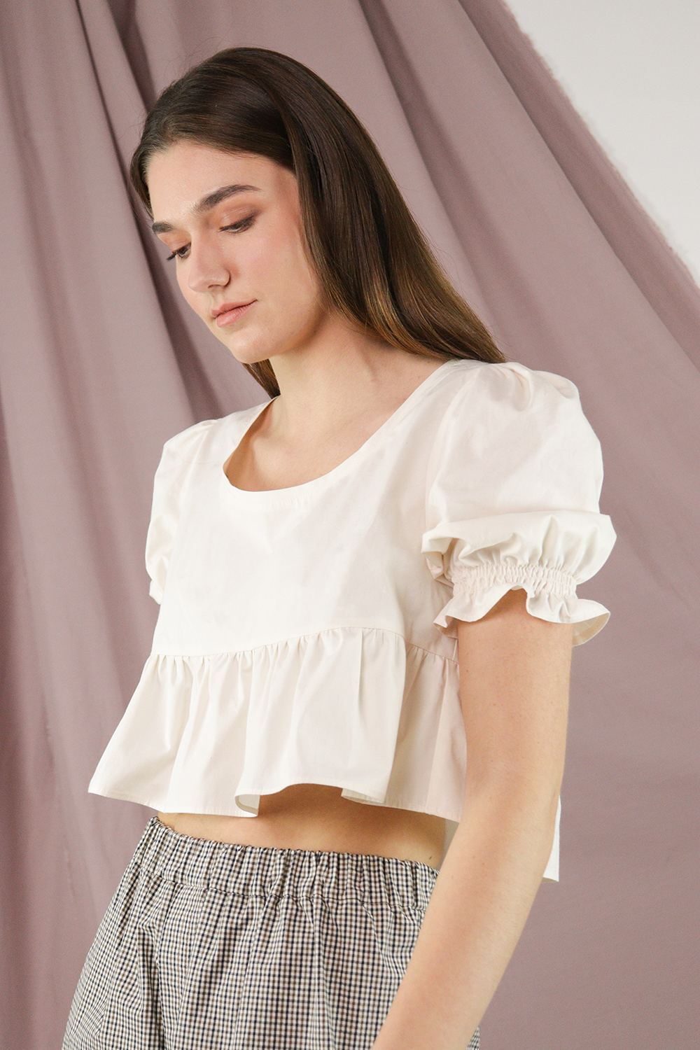 Cream Cropped Short Sleeve Top