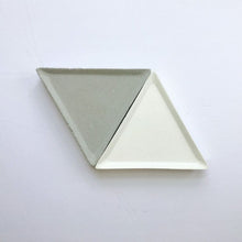 Load image into Gallery viewer, Concrete triangle tray/organiser (white colour)
