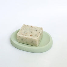 Load image into Gallery viewer, Concrete oval soap dish (pistachio green colour)
