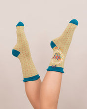 Load image into Gallery viewer, A-Z Ankle Socks - W
